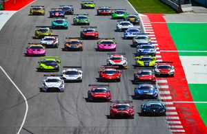 The GT Open sets off for another exciting season, 29 cars at Portimão